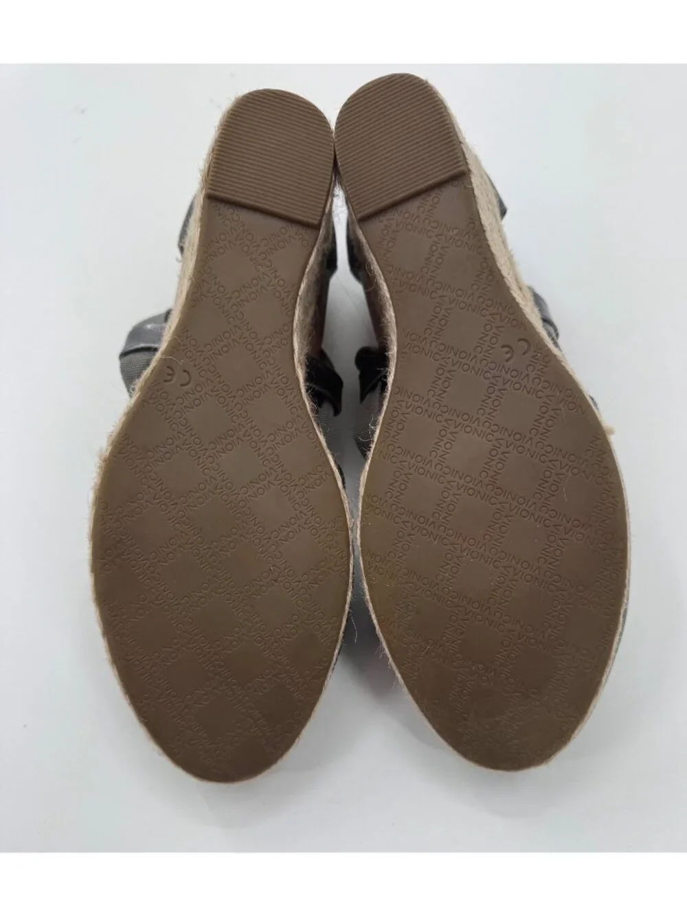 Vionic Kaitlyn Metallic Pewter Espadrille Wedge Shoes With Ribbon Tie Size 9.5